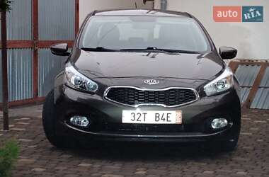 Хетчбек Kia Ceed 2012 в Мукачевому