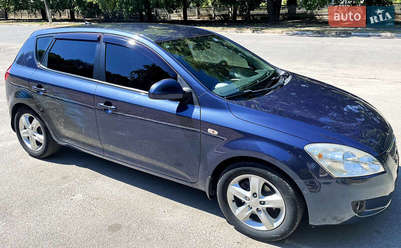 Хетчбек Kia Ceed 2008 в Жовтих Водах