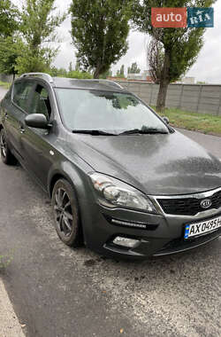 Универсал Kia Ceed 2011 в Харькове