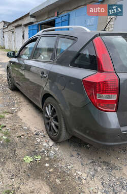 Універсал Kia Ceed 2011 в Харкові