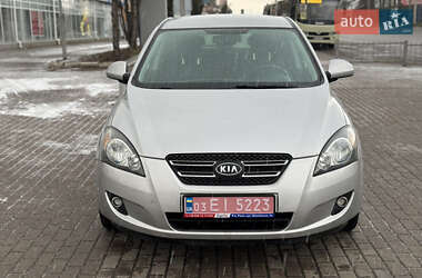 Хетчбек Kia Ceed 2009 в Рівному