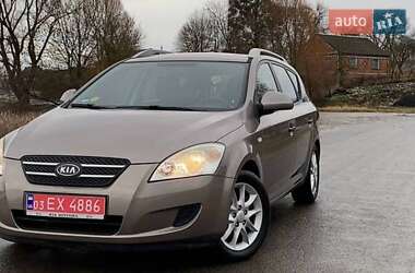 Универсал Kia Ceed 2009 в Луцке