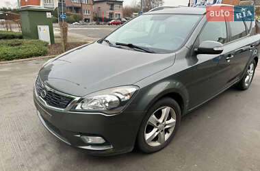 Универсал Kia Ceed 2012 в Черновцах