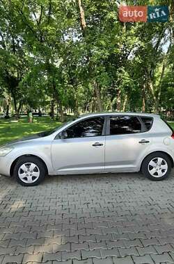 Хетчбек Kia Ceed 2006 в Олександрії