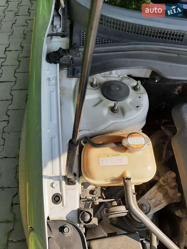 Хэтчбек Kia Ceed 2006 в Александрие