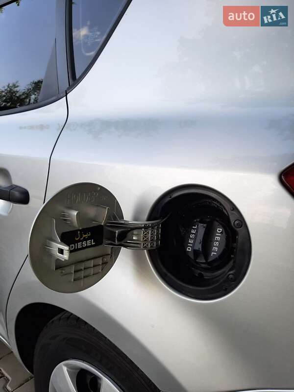 Хэтчбек Kia Ceed 2006 в Александрие