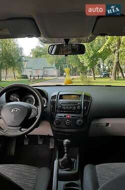 Хетчбек Kia Ceed 2006 в Олександрії