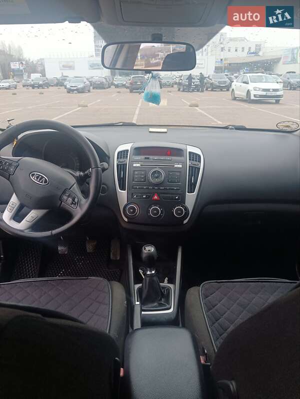 Универсал Kia Ceed 2011 в Житомире