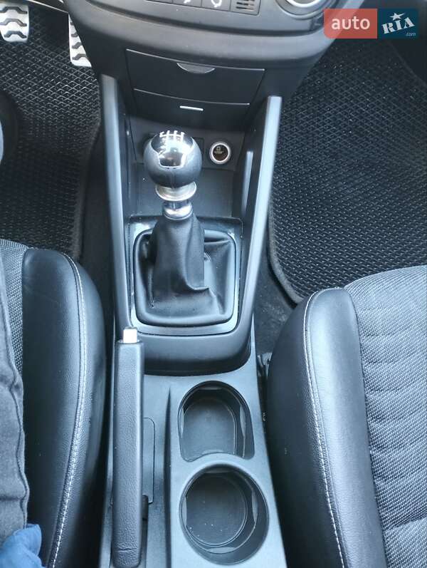 Универсал Kia Ceed 2010 в Сумах