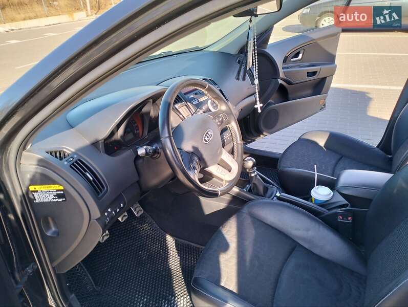 Универсал Kia Ceed 2010 в Сумах