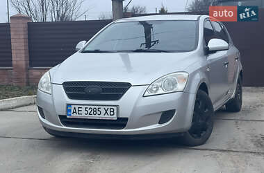 Хэтчбек Kia Ceed 2007 в Днепре