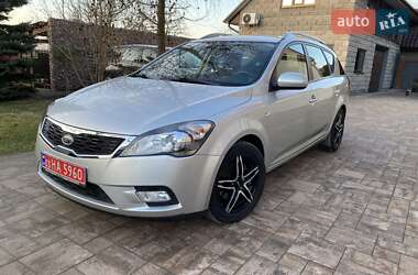 Універсал Kia Ceed 2011 в Радивиліві