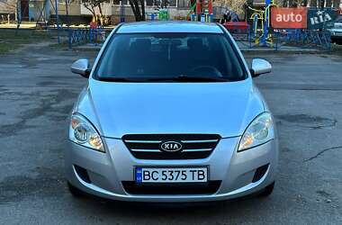 Хэтчбек Kia Ceed 2008 в Виннице