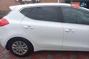 Хэтчбек Kia Ceed 2016 в 