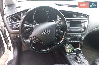 Хэтчбек Kia Ceed 2016 в 