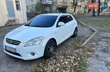 Хэтчбек Kia Ceed 2008 в Каменском