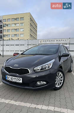 Хэтчбек Kia Ceed 2013 в Пустомытах