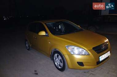 Хэтчбек Kia Ceed 2007 в Хмельницком