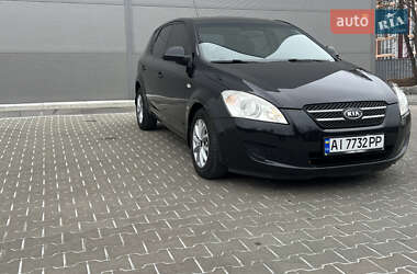 Хэтчбек Kia Ceed 2008 в Киеве