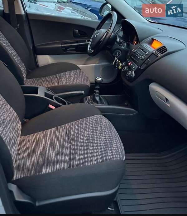 Универсал Kia Ceed 2009 в Кропивницком фото 3 Универсал Kia Ceed 2009 в Кропивницком