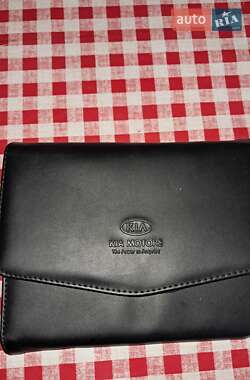 Хэтчбек Kia Ceed 2009 в 