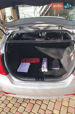 Хэтчбек Kia Ceed 2009 в 