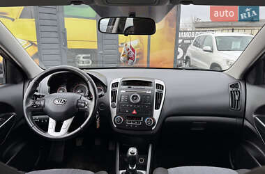 Хэтчбек Kia Ceed 2011 в Стрые