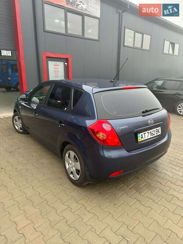 Хэтчбек Kia Ceed 2008 в Тячеве фото 3 Хэтчбек Kia Ceed 2008 в Тячеве