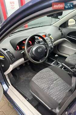 Хетчбек Kia Ceed 2008 в Тячеві фото 9 Хетчбек Kia Ceed 2008 в Тячеві