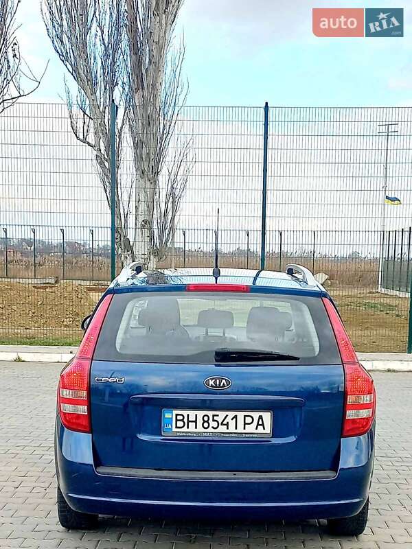 Универсал Kia Ceed 2009 в Измаиле