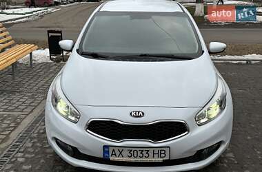 Хэтчбек Kia Ceed 2015 в Харькове