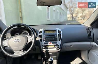 Универсал Kia Ceed 2008 в Николаеве