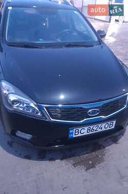 Универсал Kia Ceed 2009 в Жовкве