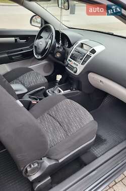 Хэтчбек Kia Ceed 2008 в Львове