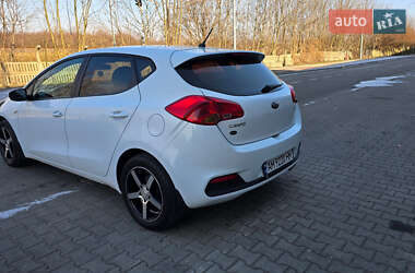 Хэтчбек Kia Ceed 2014 в Львове