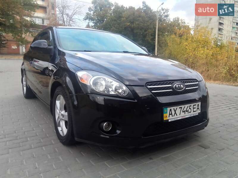 Хетчбек Kia Ceed 2008 в Харкові