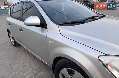 Хэтчбек Kia Ceed 2008 в Козельщине