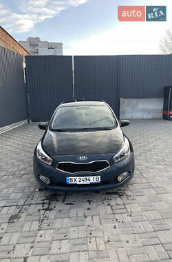 Хетчбек Kia Ceed 2014 в Хмельницькому