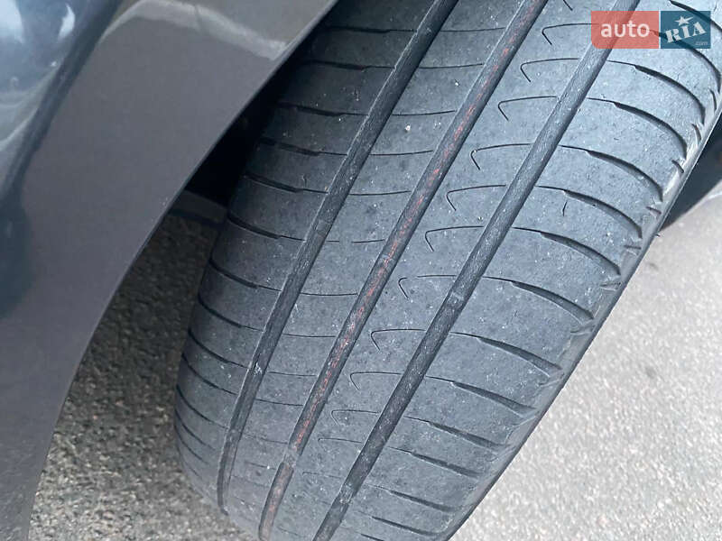 Хэтчбек Kia Ceed 2010 в Ровно