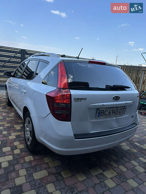Універсал Kia Ceed 2011 в Львові