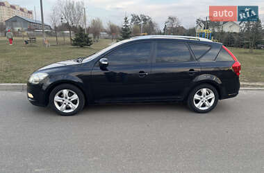 Универсал Kia Ceed 2011 в Киеве