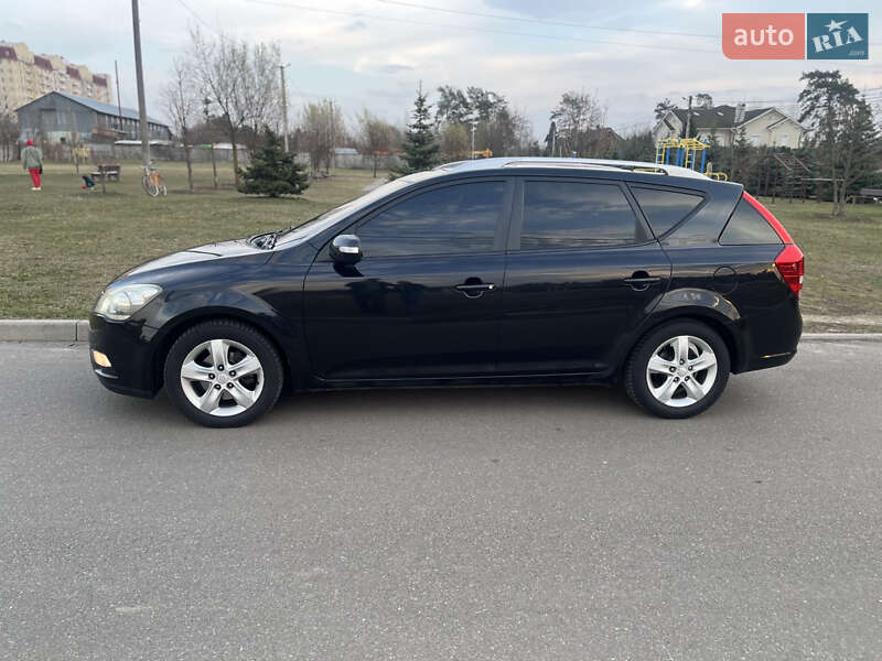 Универсал Kia Ceed 2011 в Киеве