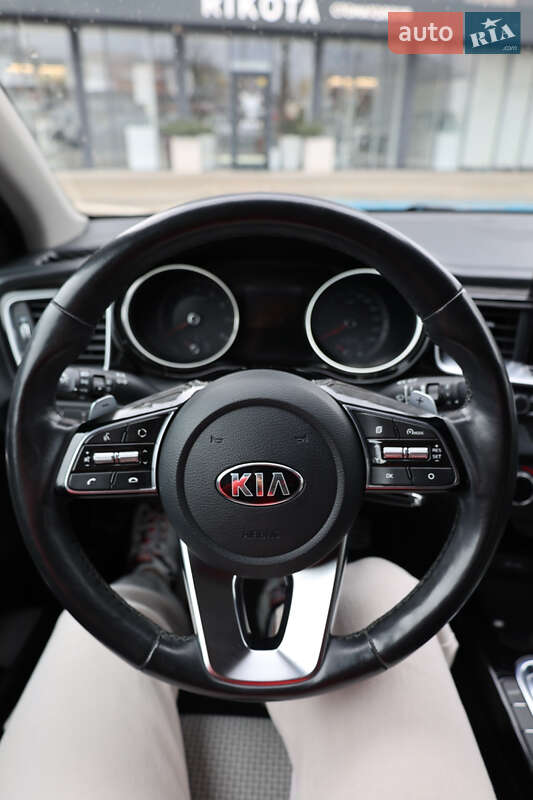 Хэтчбек Kia Ceed 2019 в Львове
