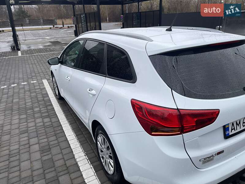 Универсал Kia Ceed 2014 в Звягеле