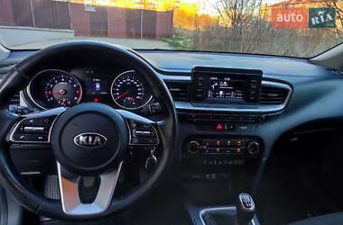 Хэтчбек Kia Ceed 2019 в Ужгороде