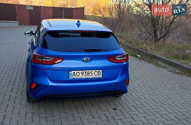 Хэтчбек Kia Ceed 2019 в Ужгороде