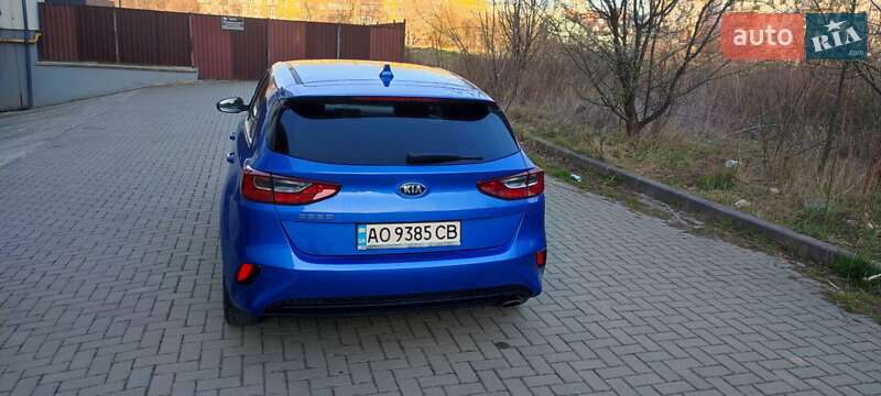 Хэтчбек Kia Ceed 2019 в Ужгороде