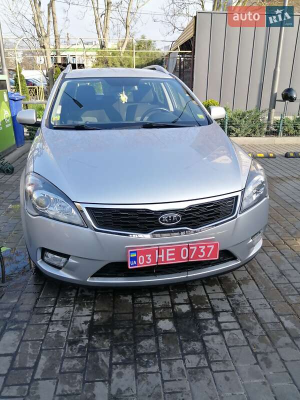 Kia Ceed 2011