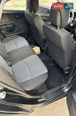 Хэтчбек Kia Ceed 2010 в 