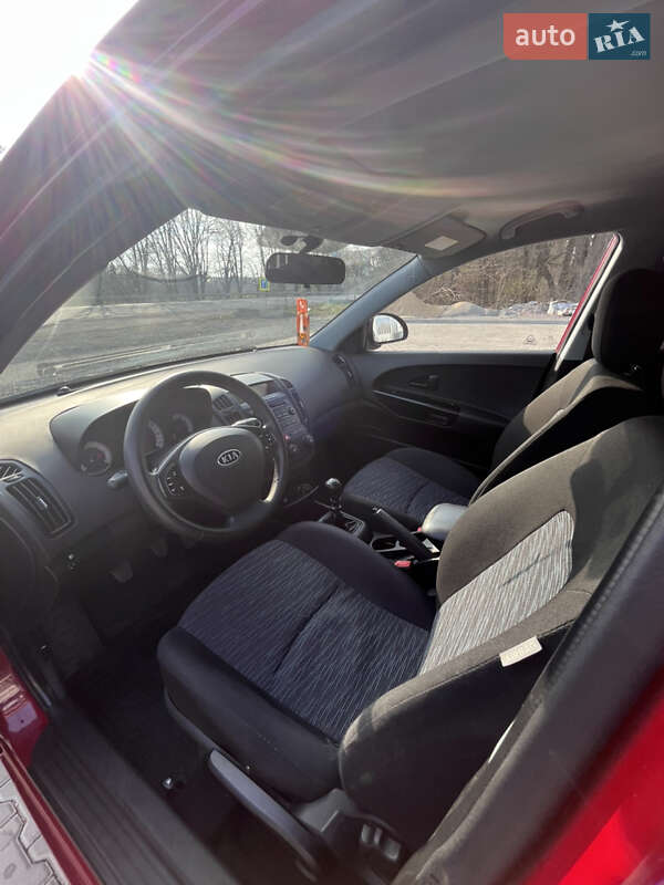 Хэтчбек Kia Ceed 2007 в Виннице